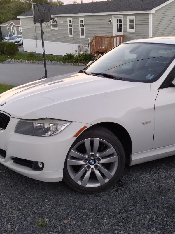 BMW Fully loaded, Sunroof.  EXCELLENT PRICE in Cars & Trucks in City of Halifax - Image 4