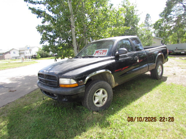1998 Dodge Dakota Quad Cab Sport for Sale in Cars & Trucks in Grande Prairie