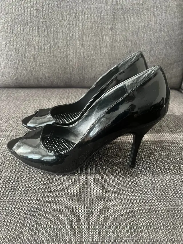 Black heels - Size 10 in Women's - Shoes in Sudbury - Image 3