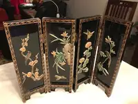 CHINESE DESKTOP 4 PANEL SCREEN WITH HAND CARVED MOTHER OF PEARL