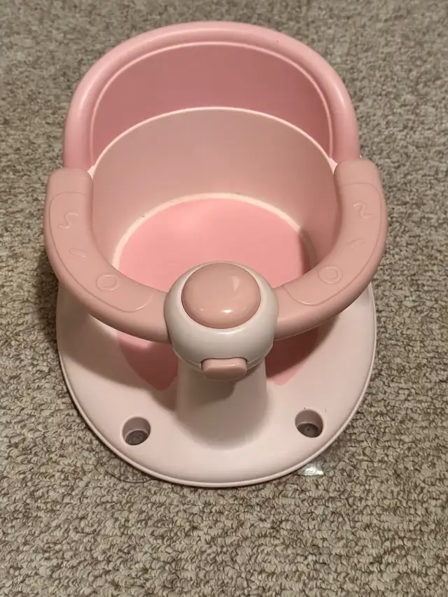 Baby Bath Assist Device in Bathing & Changing in Guelph - Image 3