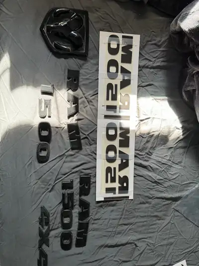 OEM Black Decals off 2015 Body Style Ram 1500 •Both Door Decal •Rear Tailgate Badge Have the stencil...