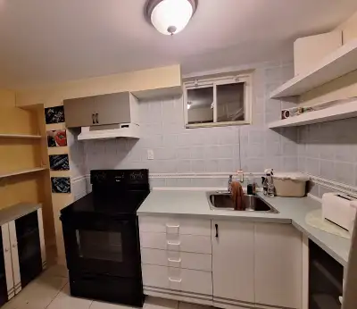 1 Bedroom Basement private Apartment near UTSC/Centennial