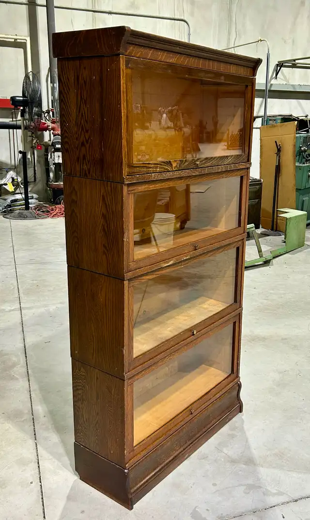 Antique “Prestonia” Four Tier Barrister Bookcase (OAK; c. 1920s) in Bookcases & Shelving Units in Mississauga / Peel Region - Image 7