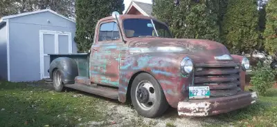 5.9 CUMMINS DIESEL, 5 speed manual trans, new clutch, rebuilt trans, shorten dually diff, on a 95 Ch...