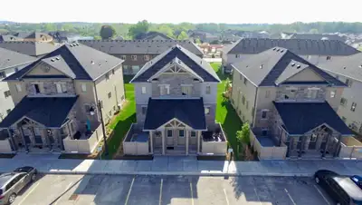 Available for Rent – October 1, 2025 Welcome to this beautifully maintained stacked townhouse locate...