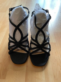 ***BRAND NEW***Nina Black Amabel Crystal Strappy Shoes - Sz 8.5M
