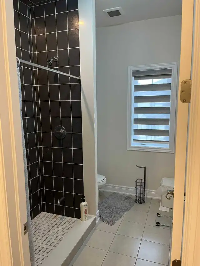 House for rent in Long Term Rentals in Mississauga / Peel Region - Image 7