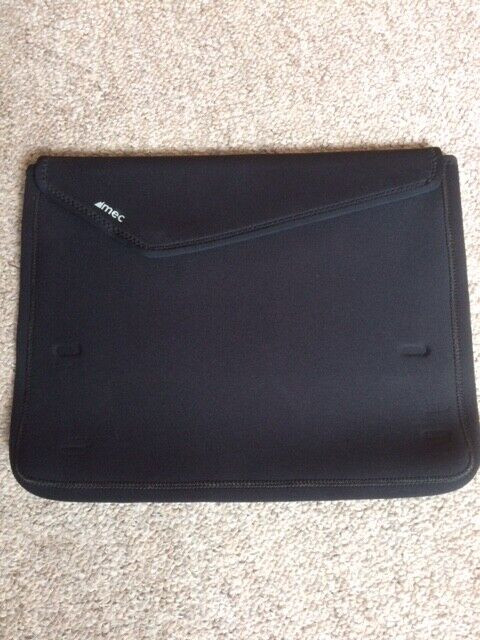 17" Neoprene Laptop Sleeve in Laptop Accessories in Belleville