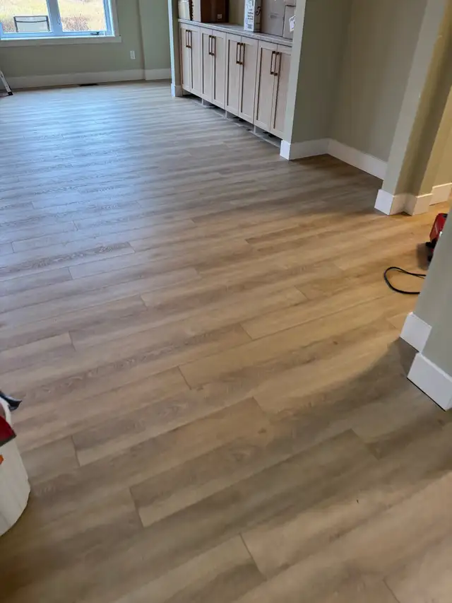 Professional Flooring Installation 546593714262528001