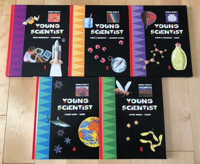 Livres 10 tomes de World Book’s Young Scientist (en anglais) dans Livres jeunesse et ados  à Saint-Hyacinthe - Image 2