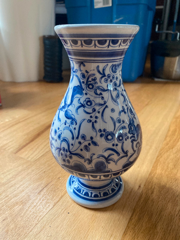 Hand painted vase from Portugal. New-Never used in Home Décor & Accents in Winnipeg