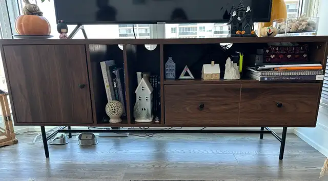 TV Table in TV Tables & Entertainment Units in City of Toronto - Image 4