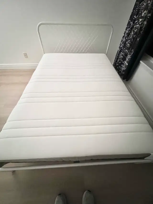 CLEAN ikea double bed! 62863738969987121