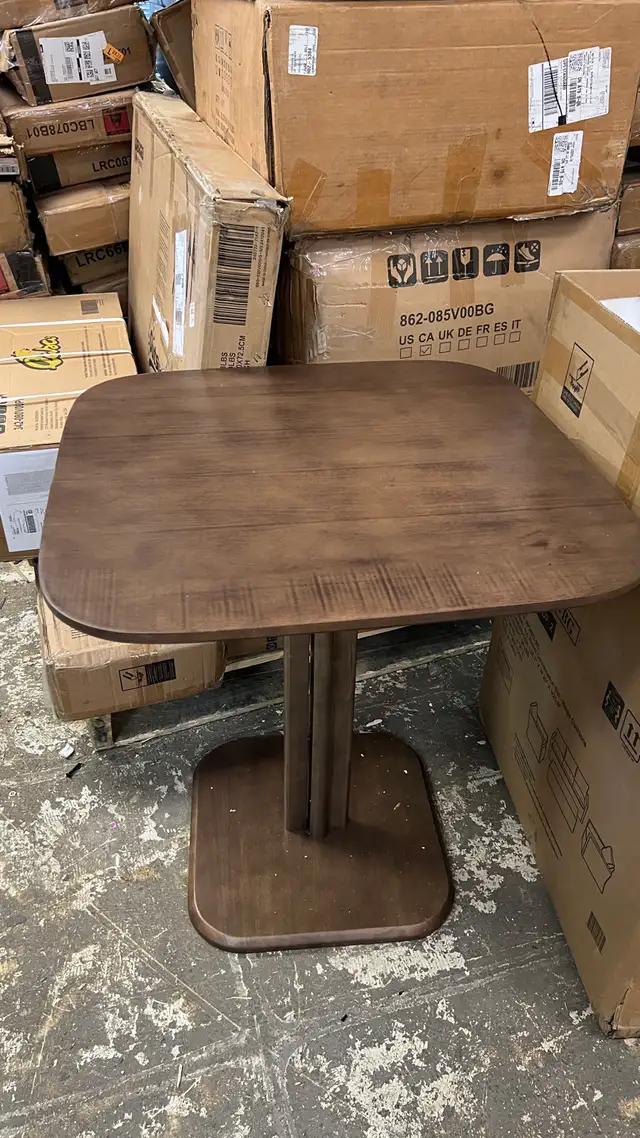 Solid rubberwood dining Table  4ppl  Modern Kitchen Table in Dining Tables & Sets in Markham / York Region - Image 2