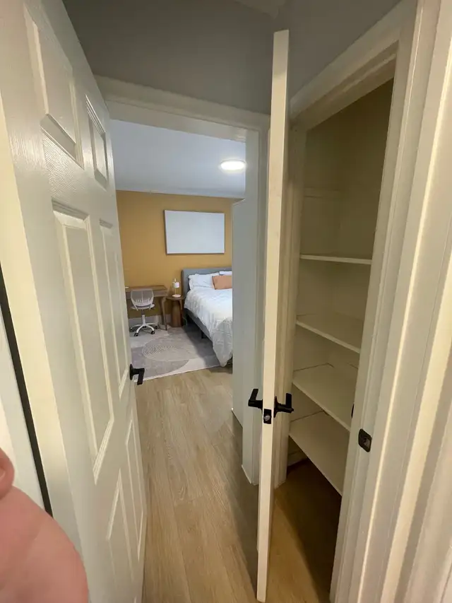Furnished private room for rent in Room Rentals & Roommates in City of Toronto - Image 5