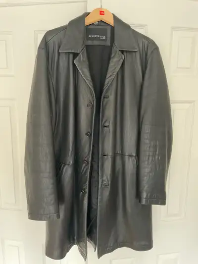 Kenneth Cole long men’s leather jacket. Size medium