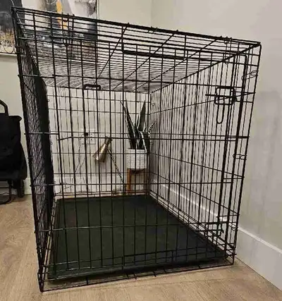 Midwest XL Crate Dimensions: 48'L x 30'W x 28'H Located between Patterson and Metrotown in Burnaby....