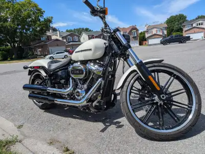 Mint Condition, single owner, 2019 Harley Breakout 114. No leans. Upgraded Parts - All Genuine Harle...