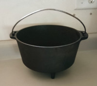 Cast Iron Footed Camp/Dutch Oven Pot Made In USA