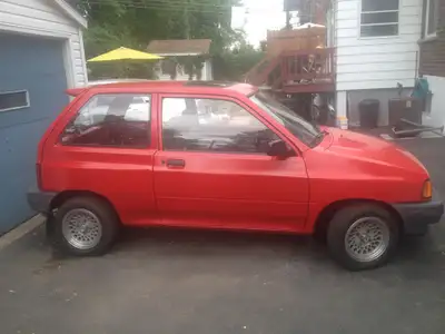 J'ai plusieurs pièces de Ford Festiva 1993 à vendre en pièces détachés , toute mes pièces sont déjà...