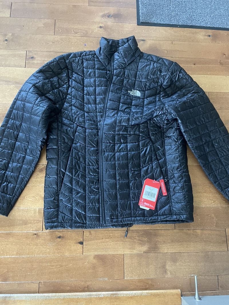 Mens North Face thermoball trek jacket Men's Edmonton Kijiji