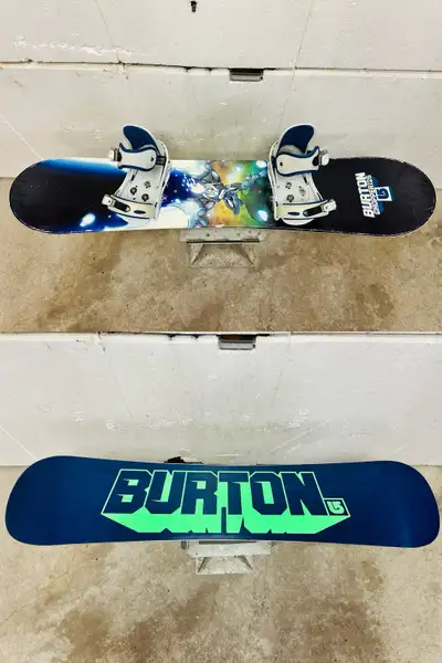 Burton snowboard 126 cm with Burton Freestyle junior bindings , View more