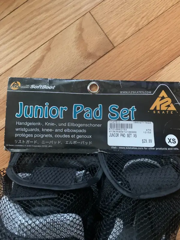 K2 Junior XS Skate/Rollerblade Pad Set in Skates & Blades in London - Image 3