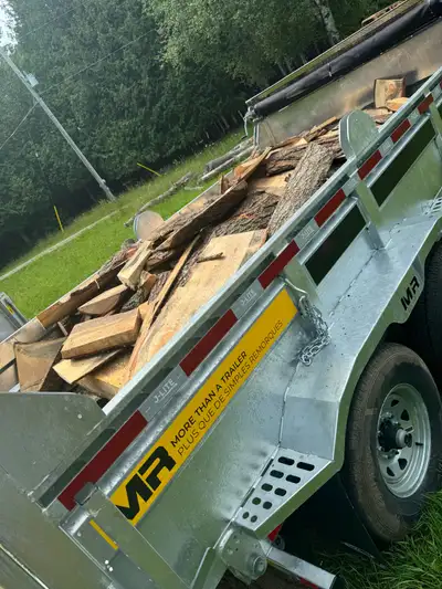 7x14 dump trailer for hire. If you need gravel, soil, mulch, fire wood, brush or garbage removal we...
