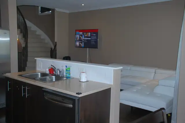 3+1 BDR End Unit Town House,  Avalon, Orleans, July 15th/Aug 1st63005668903937122