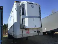 32 ft reefer tandem  trailer rear Roll up and side doors