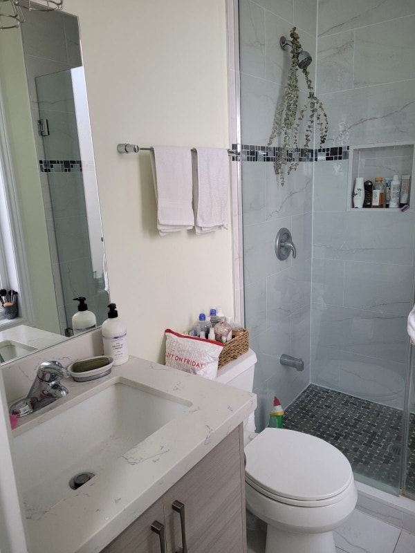 2 Bedrooms main floor for rent at Coxwell and Gerrard Long Term Rentals City of Toronto Kijiji