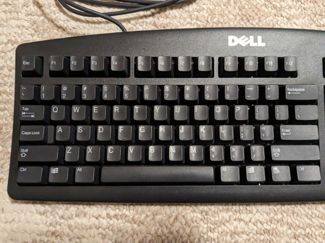 Keyboard Dell PS/2 Black - Works Great in General Electronics in Lethbridge - Image 3