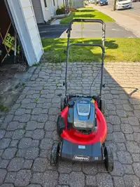 Like new 22" snapper push lawn mower LOOKING TO TRADE 