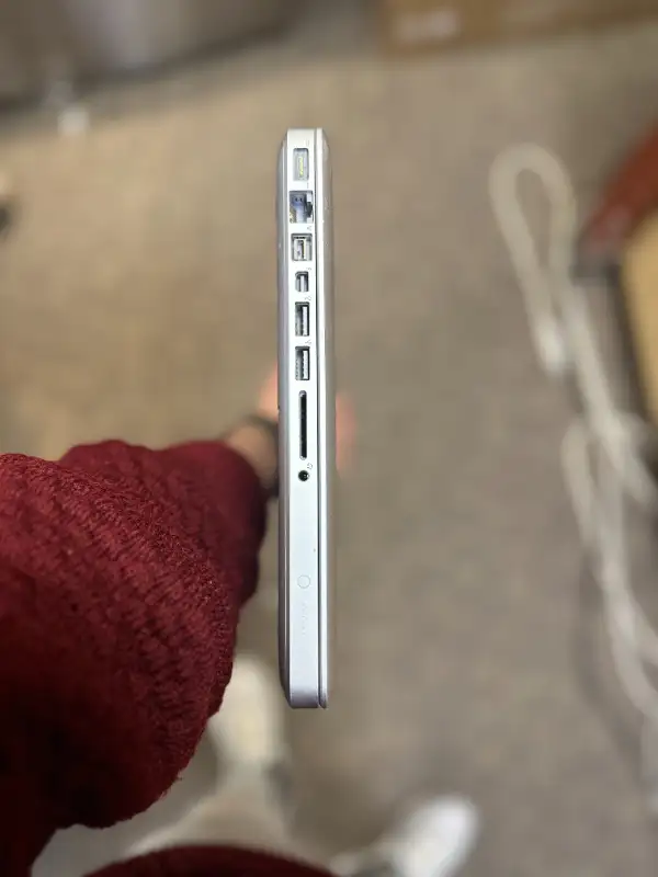 MacBook Pro (13", Mid 2012) in Laptops in Calgary - Image 6