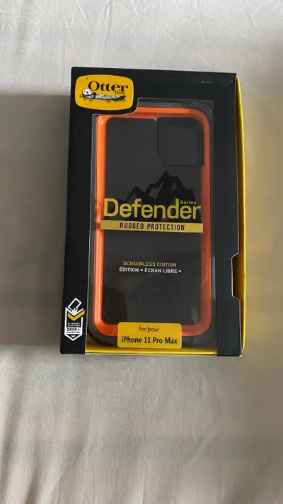 iPhone 11 Pro Max OTTERBOX Defender , View more
