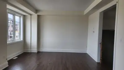Brand New 5 Bed Rooms Town House for FAMILY –BRAMPTON L7A 0B8