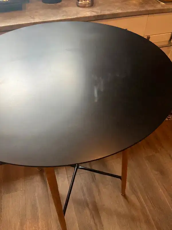 Cocktail table in Dining Tables & Sets in Kingston - Image 7