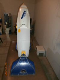 Oreck upright carpet and upholstery cleaner/shampooer