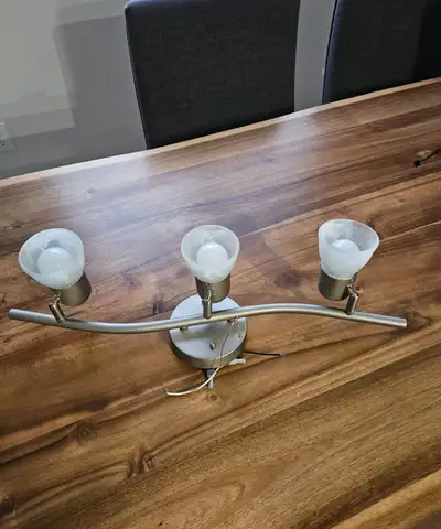 Condition is very good. It came with the new build of the house. I just had to replace it with somet...