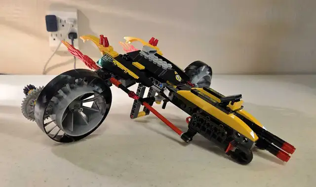 Lego Exo-Force - Fight for the Golden Tower (8107) in Toys & Games in Winnipeg - Image 7