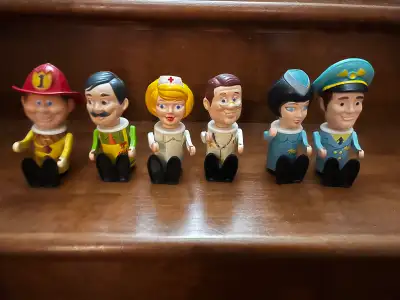 Vintage ELDON PIPSQUEEKS HOSPITAL PLAY SET 70s, View more
