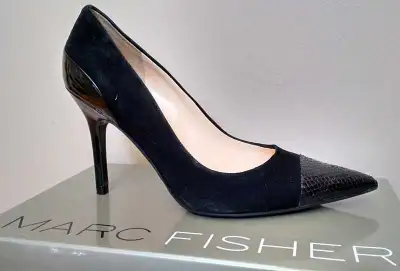 MARC FISHER women's dress shoes. Size 8,5. Black Suede, View more