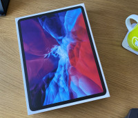 iPad Pro 1TB 12.9 brand new 6th edition