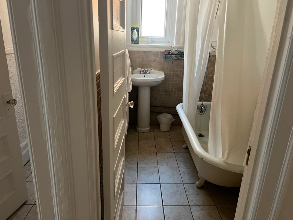 IMMENSE appartement – GRANDE TERRASSE PRIVÉE – MÉTRO JEAN-TALON 2