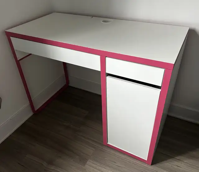 Bureau d’ordinateur in Desks in West Island - Image 2