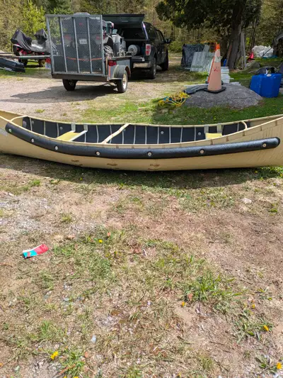 Rare and hard to find 12 foot sportsbuddy canoe from the late 70's and only made for a short period...