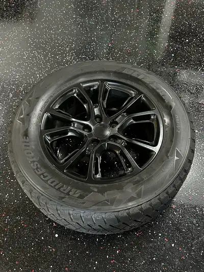 Bridgestone 265/60/R 18