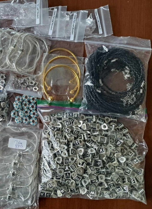 Huge Lot of Lg Hole Jewelry Making Supplies- All New!! in Hobbies & Crafts in Moncton - Image 3