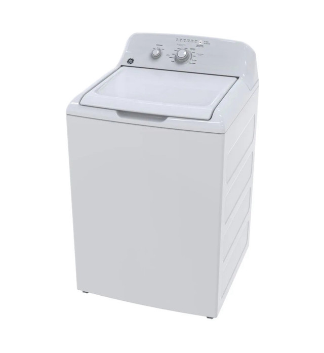 GE 27 Inch 4.4 cu. ft. Top Load Washer High Efficiency in White in Washers & Dryers in Calgary